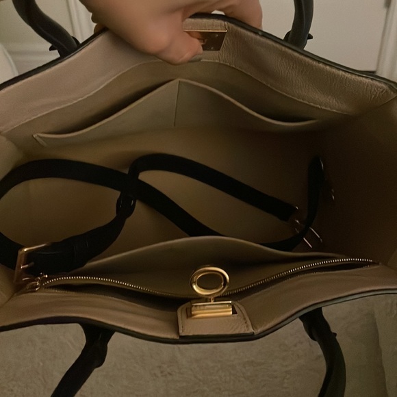 Louis Vuitton ON MY SIDE MM - Picture 3 of 5